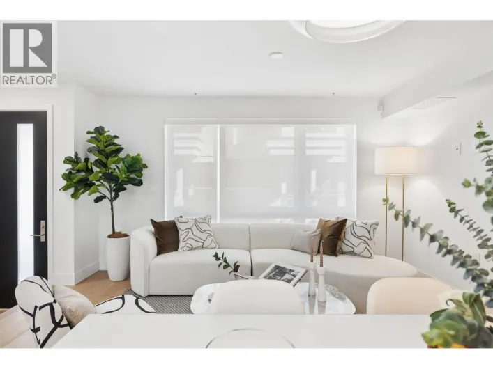 222 578 W 24 AVENUE, Vancouver