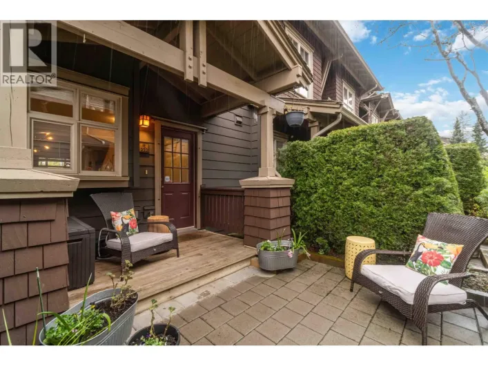 222 600 PARK CRESCENT, New Westminster
