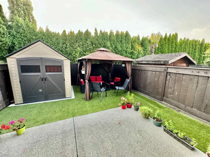 222 9462 PRINCE CHARLES BOULEVARD, Surrey
