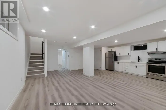 222 B HIBBERT AVENUE, Oshawa