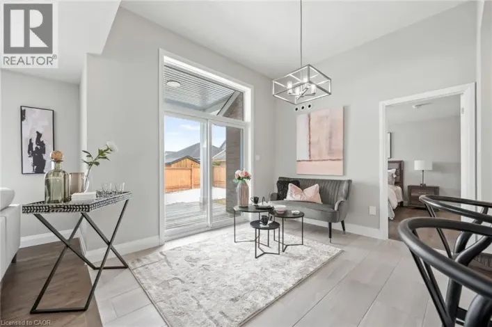 222 BRIDGE Crescent, Minto