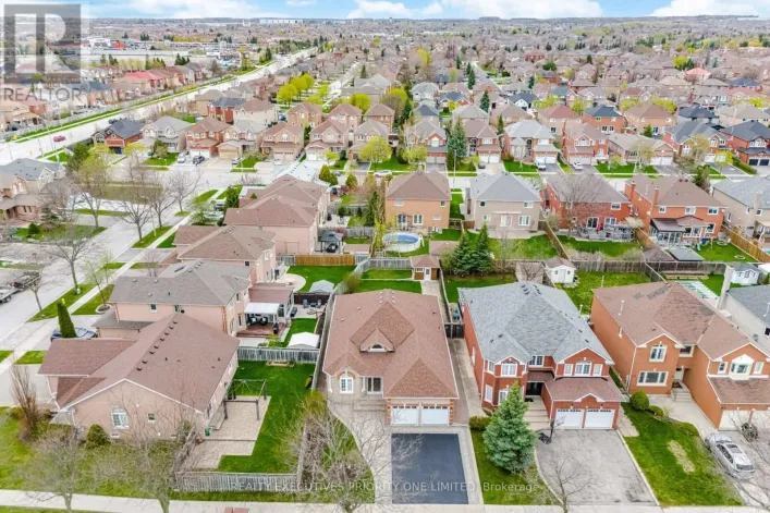 222 CAPRONI DRIVE, Vaughan