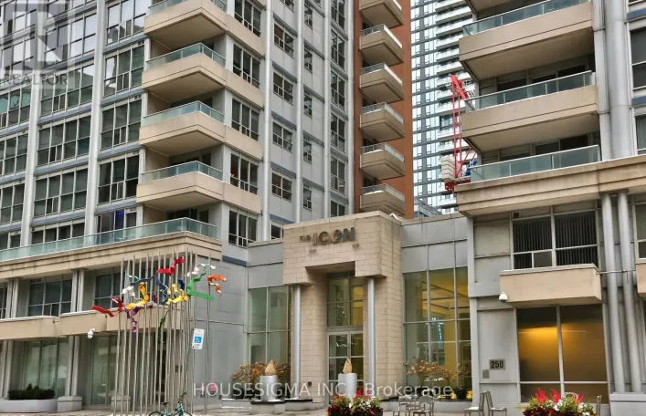 222 FRNSHED - 270 WELLINGTON ST STREET W, Toronto