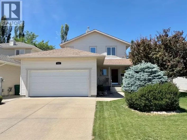 222 Heritage Circle W, Lethbridge