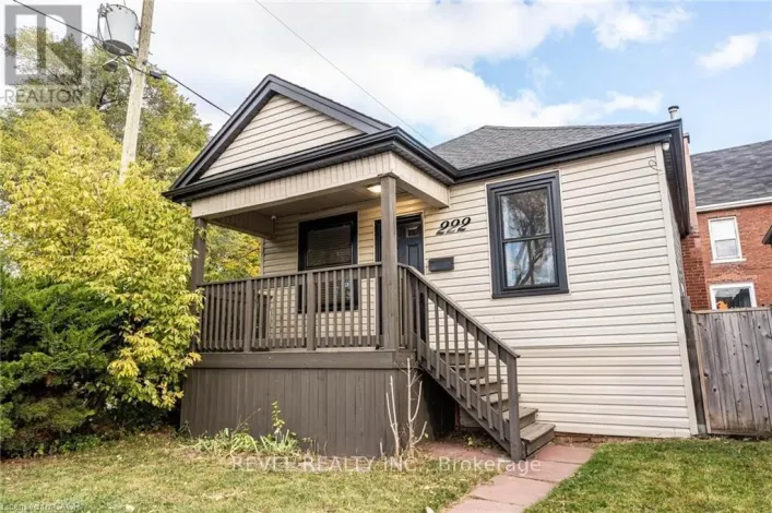 222 KENSINGTON AVENUE N, Hamilton
