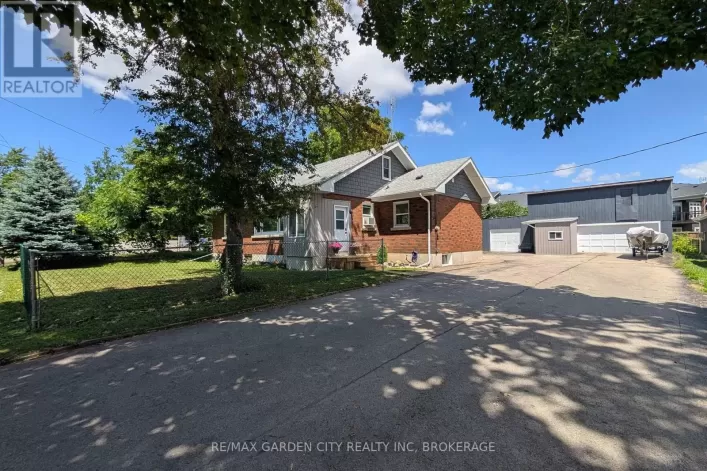 222 RIDGEWAY ROAD, Fort Erie