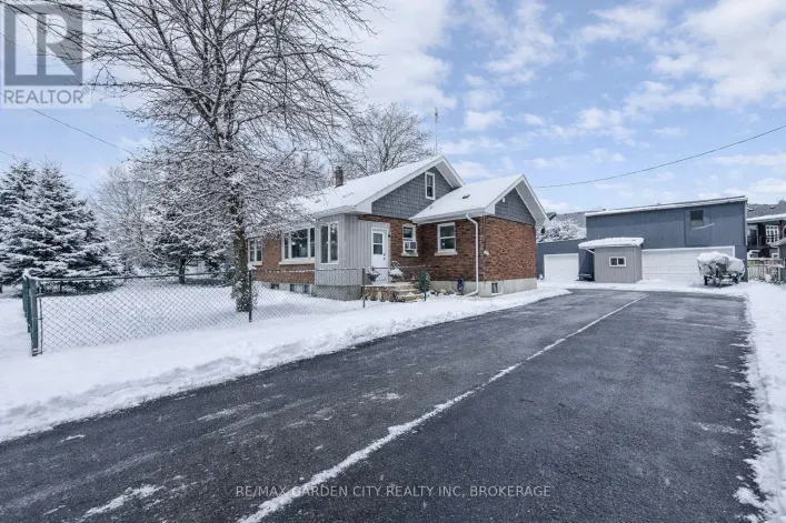 222 RIDGEWAY ROAD, Fort Erie