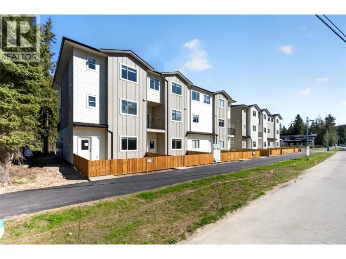 222 Temple Street Unit# 5, Sicamous