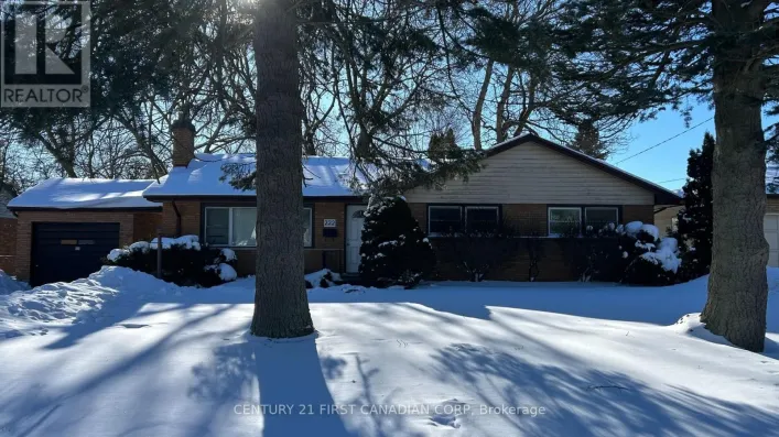 222 TROTT DRIVE, London North