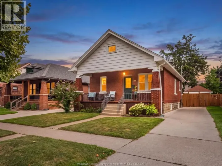2220 LINCOLN ROAD, Windsor