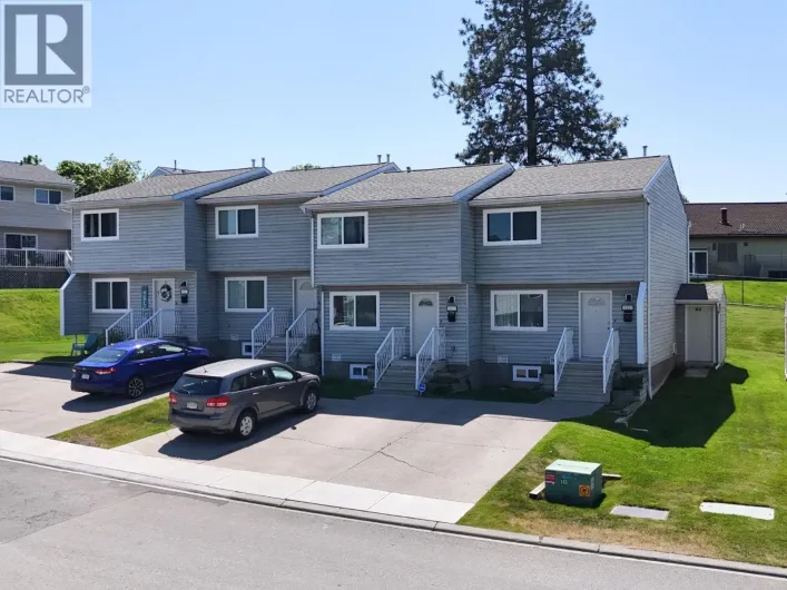 2221 3RD Street N, Cranbrook