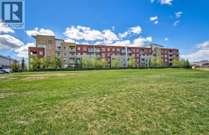 2222, 604 East Lake Boulevard NE, Airdrie