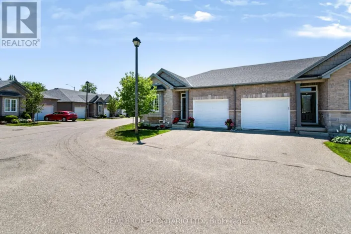 22-244 DUNDAS STREET, Brant