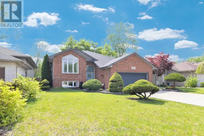 2227 ST CLAIR AVENUE, Windsor