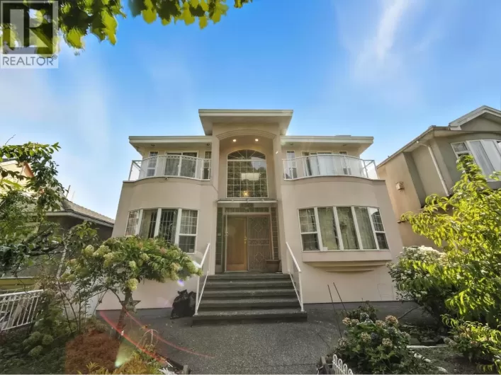 2228 E 40TH AVENUE, Vancouver