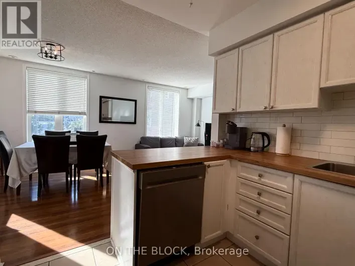 Row / Townhouse for rent: 223 - 28 DOURO STREET, Toronto