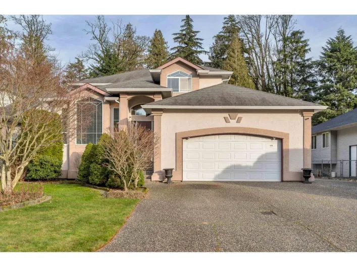 223 BALSAM AVENUE|Harrison Hot Springs, Harrison Hot Springs