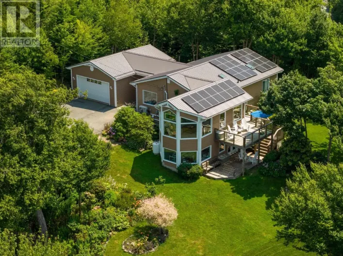 223 Candy Mountain Road, Mineville