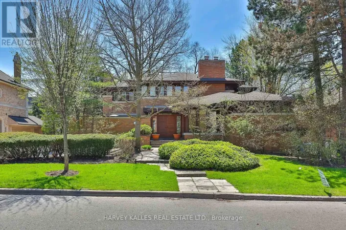 223 HILLHURST BOULEVARD, Toronto