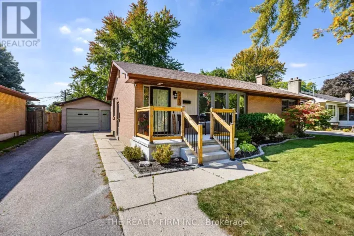 House for sale: 223 MICHAELMAS STREET, London East