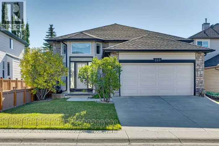 223 Rocky Ridge Close NW, Calgary