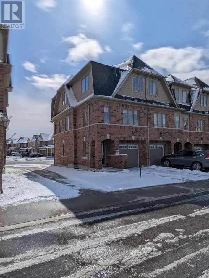 223 ROYAL NORTHERN PATH N, Oshawa