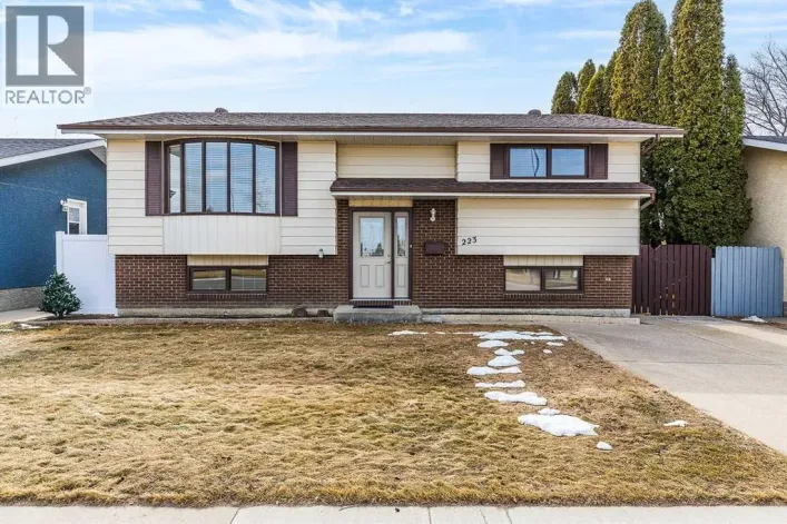 223 Sprague Way SE, Medicine Hat