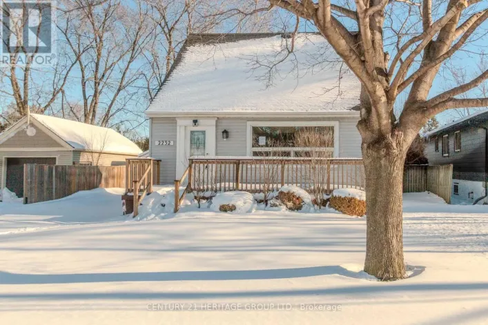 2232 QUEENSWAY DRIVE, Burlington