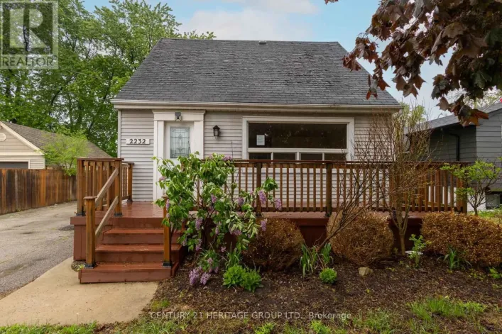 2232 QUEENSWAY DRIVE, Burlington