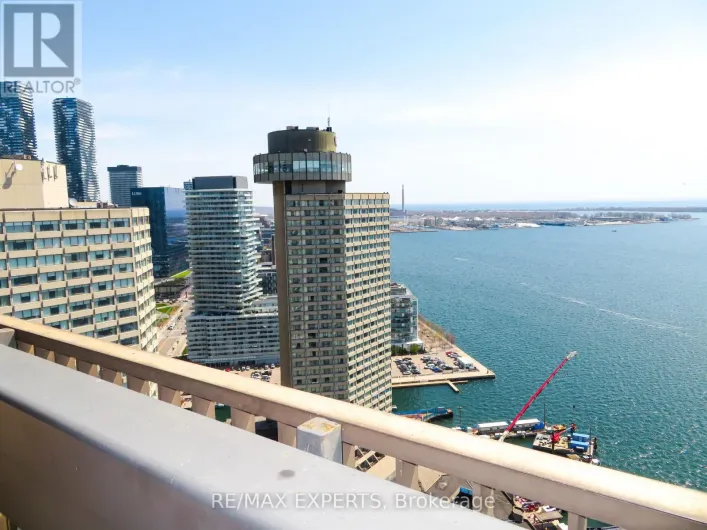 2233 - 33 HARBOUR SQUARE, Toronto