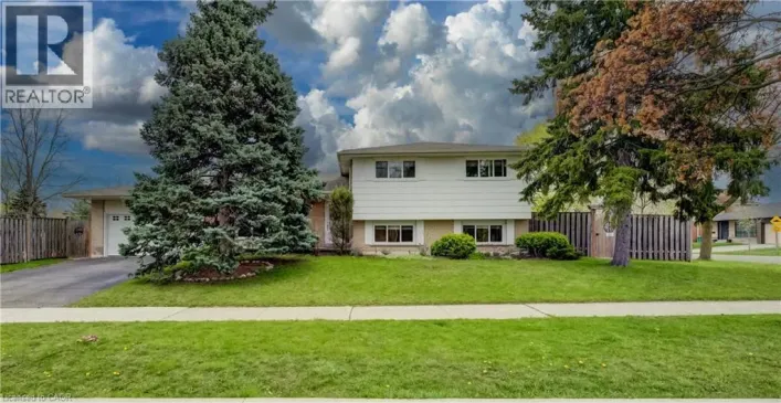 2235 WAYCROSS Crescent, Mississauga