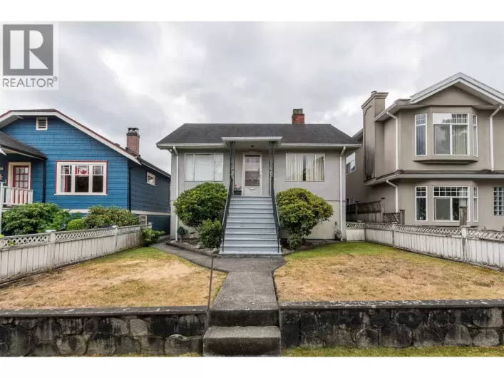 2236 KITCHENER STREET, Vancouver