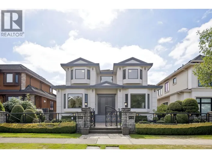 2236 W 20TH AVENUE, Vancouver