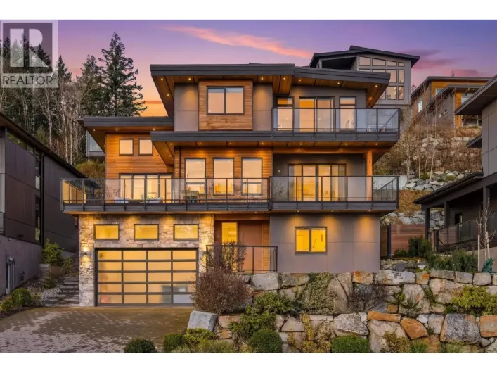 2237 WINDSAIL PLACE, Squamish