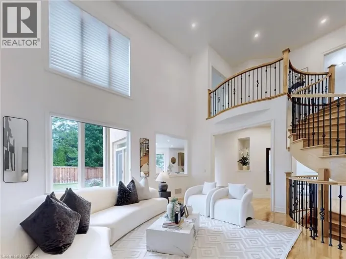 2238 LYNDHURST Drive, Oakville