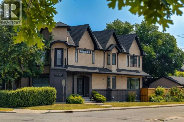 2239 Bowness Road NW, Calgary