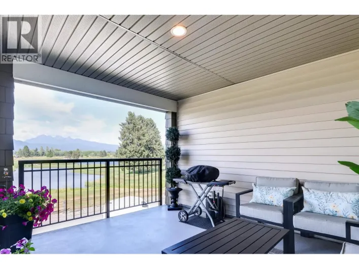 224 19673 MEADOW GARDENS WAY, Pitt Meadows