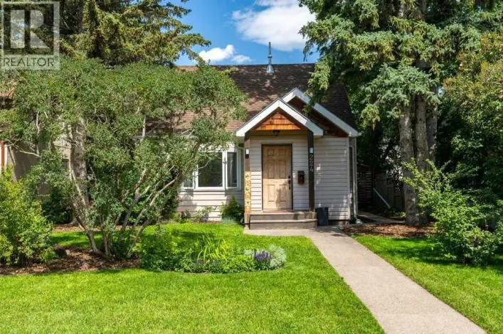 224 23 Avenue NE, Calgary