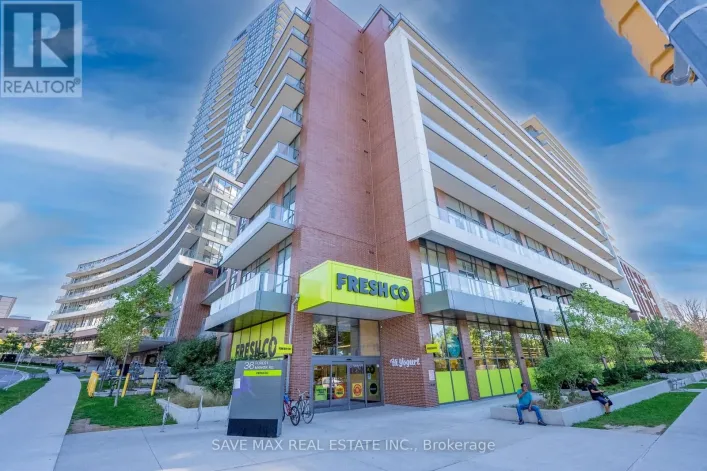 224 - 36 FOREST MANOR ROAD, Toronto