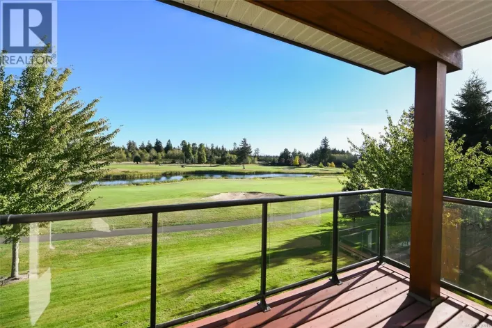224 3666 Royal Vista Way, Courtenay