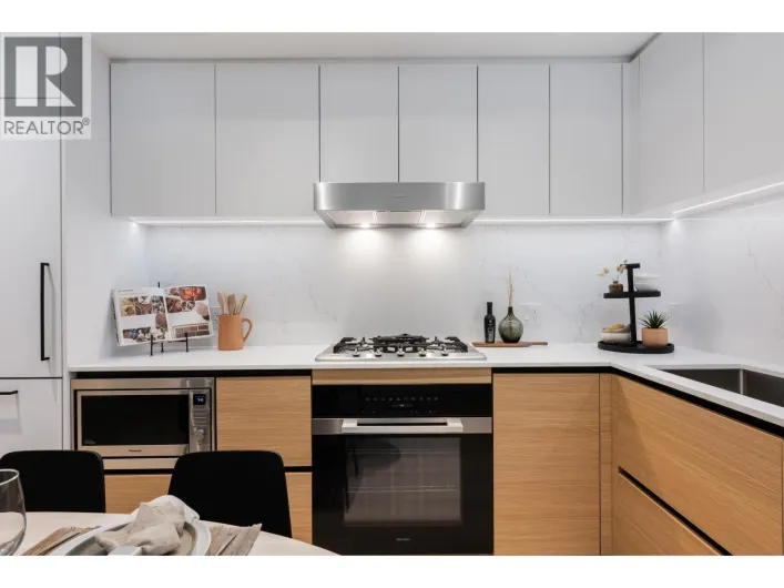 224 471 W 28TH AVENUE, Vancouver