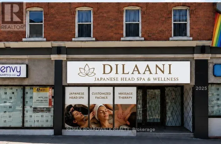 224 BANK STREET, Ottawa