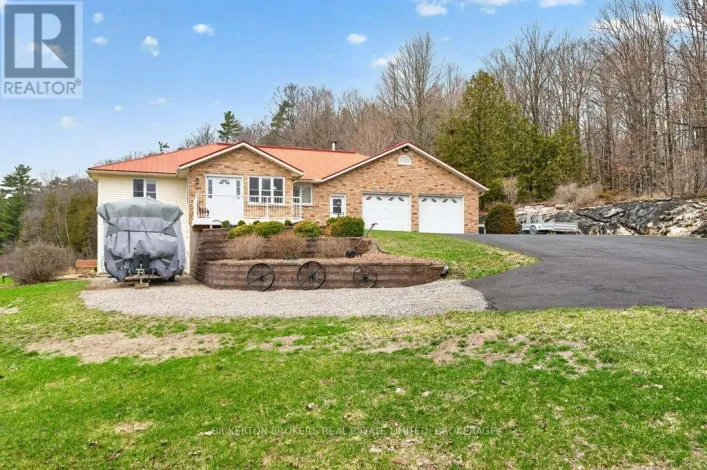 224 BIG HILL ROAD, Leeds and the Thousand Islands