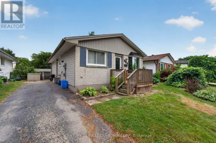 224 CULVER CRESCENT, London East