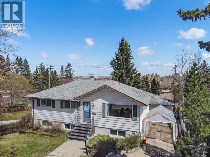 224 Hendon Drive NW, Calgary