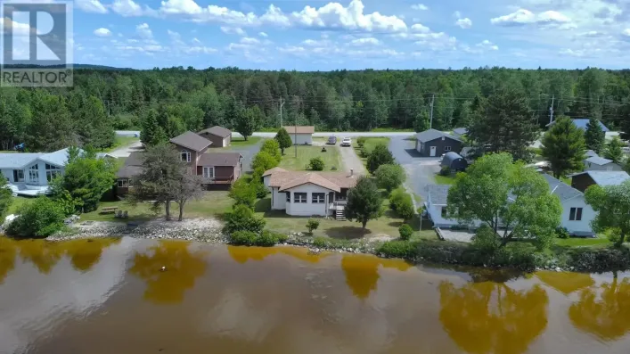 224 LAKESHORE DRIVE, Ignace