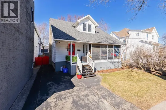 224 MAXWELL STREET, Sarnia