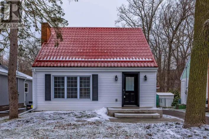 224 RATHOWEN STREET, London North