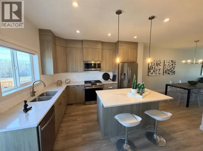 224 River Heights Drive, Cochrane