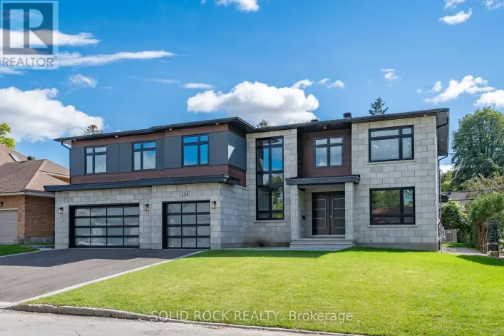 224 ROGER ROAD, Ottawa